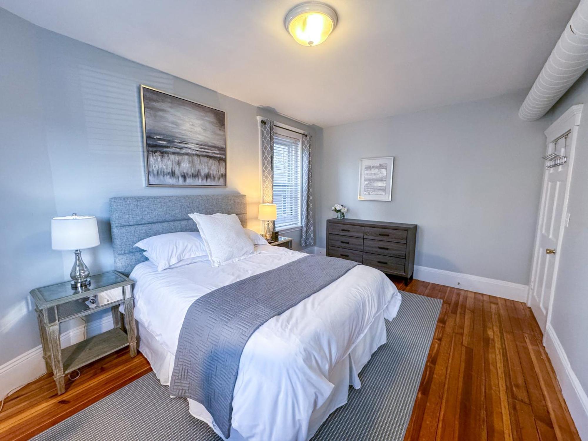 Huge,3 Bed,2Bath,Public Transport,Boston,Sleeps 9 Apartment Brookline Ngoại thất bức ảnh